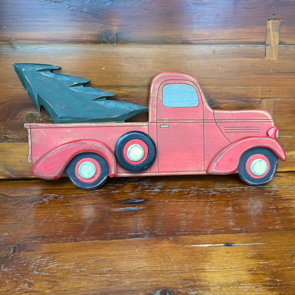 🛻 NWOT Wooden Red Truck/Christmas Tree Wall Hanger